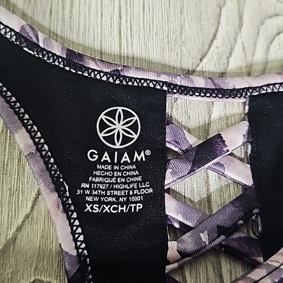 GAIAM Strappy Back Bra Tank Athletic Top, Purple Abstract Women's XS - Picture 5 of 7
